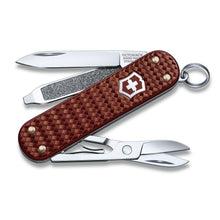 Cargar imagen en el visor de la galería, NAVAJA VICTORINOX CLASSIC SD PRECIOUS ALOX HAZEL BROWN, 0.6221.4011G
