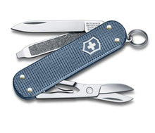Load image into Gallery viewer, Multiherramienta Victorinox Classic SD Alox Glacial Blue E.D. 2026, 0.6221.L26