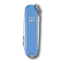 Load image into Gallery viewer, Multiherramienta Victorinox Classic SD Summer rain, 0.6223.28G