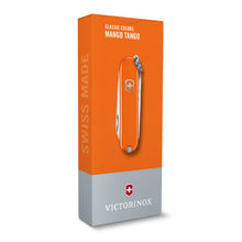 Load image into Gallery viewer, Multiherramienta Victorinox Classic SD Mango tango, 0.6223.83G
