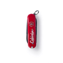 Cargar imagen en el visor de la galería, Navaja Victorinox Classic SD Orgullo Tricolor Edición Mundial, Roja