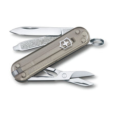 Load image into Gallery viewer, Multiherramienta Victorinox para Classic SD, Mystical morning 0.6223.T31G
