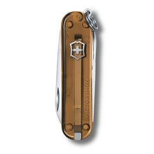 Load image into Gallery viewer, Multiherramienta Victorinox para Classic SD, Chocolate fudge 0.6223.T55G