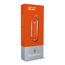 Cargar imagen en el visor de la galería, NAVAJA VICTORINOX CLASSIC SD, FIRE OPAL 0.6223.T82G
