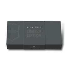 Load image into Gallery viewer, Multiherramienta Victorinox Hunter Pro Alox Thunder Gray ED. 2022, 0.9415.L22