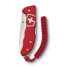 Cargar imagen en el visor de la galería, NAVAJA VICTORINOX EVOKE ALOX RED, 0.9415.D20
