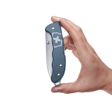 Load image into Gallery viewer, Multiherramienta Victorinox Evoke Alox Glacial Blue ED. 2026, 0.9415.L26