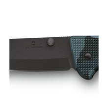 Load image into Gallery viewer, Multiherramienta Victorinox Evoke BHS Alox Camuflada, 0.9425.DS222