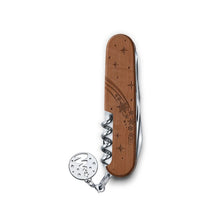 Load image into Gallery viewer, Multiherramienta Victorinox Climber Wood WINTER MAGIC 2025, 1.3701.63E1
