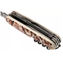 Load image into Gallery viewer, Multiherramienta Victorinox Huntsman, Camuflada desierto 1.3713.941