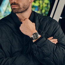 Load image into Gallery viewer, RELOJ VICTORINOX SWISS ARMY QUARTZ 42MM, CUERO NEGRO 242041