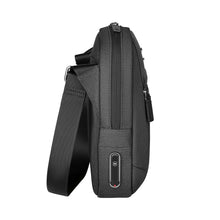Cargar imagen en el visor de la galería, MANOS LIBRES VICTORINOX ARCHITECTURE URBAN2, GRIS 612668