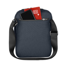 Cargar imagen en el visor de la galería, MANOS LIBRES VICTORINOX ARCHITECTURE URBAN2, AZUL 612675