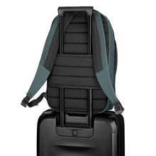 Cargar imagen en el visor de la galería, MORRAL VICTORINOX ALTMONT PROFESSIONAL DELUXE TRAVEL, VERDE 653292