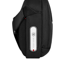 Cargar imagen en el visor de la galería, MANOS LIBRES VICTORINOX ARCHITECTURE URBAN2 COMPACT, 653349