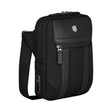 Cargar imagen en el visor de la galería, MANOS LIBRES VICTORINOX ARCHITECTURE URBAN2, NEGRO 653351