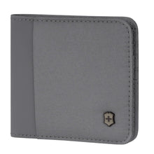 Load image into Gallery viewer, BILLETERA VICTORINOX TRAVEL ESSENTIALS BI-FOLD WALLET, GRIS 653364
