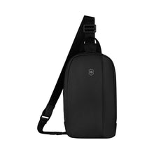 Cargar imagen en el visor de la galería, MANOS LIBRES VICTORINOX TRAVEL ESSENTIALS SLING BAG, NEGRO 653384