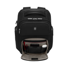 Cargar imagen en el visor de la galería, MORRAL VICTORINOX WERKS TRAVELER DELUXE BACKPACK, NEGRO 653644
