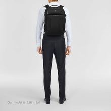 Cargar imagen en el visor de la galería, MORRAL VICTORINOX WERKS TRAVELER BOARDING BACKPACK, NEGRO 653650