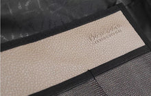 Cargar imagen en el visor de la galería, MALETIN BOMBATA FIRENZE PARA PORTATIL 15", BEIGE FG011521
