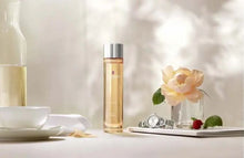 Cargar imagen en el visor de la galería, EAU DE TOILETTE SWISS ARMY FOR HER APRICOT ROUSE VX36654