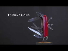 Cargar y reproducir el video en el visor de la galería, NAVAJA VICTORINOX HUNTSMAN, ROJO TRANSLUCIDO 1.3713.T
