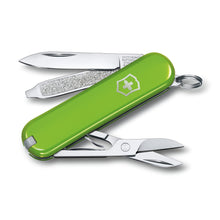 Load image into Gallery viewer, Multiherramienta Victorinox Classic SD Smached avocado, 0.6223.43G