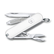Load image into Gallery viewer, Multiherramienta Victorinox Classic SD Fallin snow 0.6223.7G