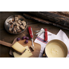 Load image into Gallery viewer, Navaja Suiza para camping Victorinox
