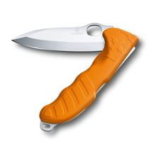 Cargar imagen en el visor de la galería, NAVAJA VICTORINOX HUNTER PRO CON OJAL DE FIJACION NARANJA, 0.9411.M9
