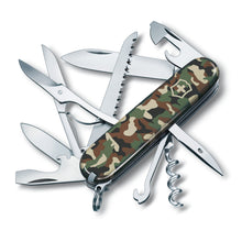 Load image into Gallery viewer, Multiherramienta Victorinox Huntsman, Camuflada 1.3713.94