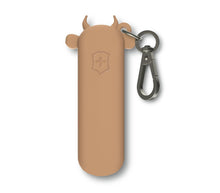 Cargar imagen en el visor de la galería, ESTUCHE DE SILICONA CAFE VICTORINOX PARA CLASSIC SD 4.0454
