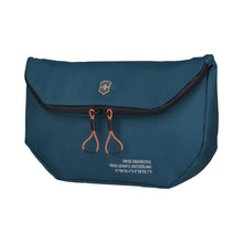 Cargar imagen en el visor de la galería, CANGURO VICTORINOX CLASSIC BELT BAG, AZUL 611076