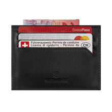 Cargar imagen en el visor de la galería, TARJETERO VICTORINOX ALTIUS ALOX SLIM CARD CASE, NEGRO 611580
