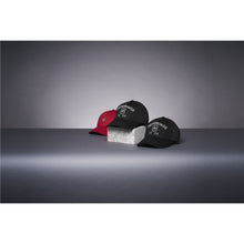 Cargar imagen en el visor de la galería, GORRA VICTORINOX COLECCION BRAND, NEGRO 611023
