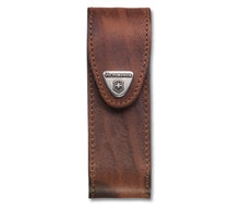 Cargar imagen en el visor de la galería, ESTUCHE VICTORINOX PARA CINTURON, CUERO CAFE 4.0548