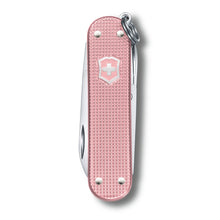 Cargar imagen en el visor de la galería, Multiherramienta Victorinox Classic SD Alox, Cotton candy 0.6221.252G
