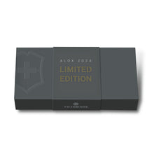Cargar imagen en el visor de la galería, Multiherramienta Victorinox Pionner X Alox Hazel Brown ED. 2024 0.8231.L24
