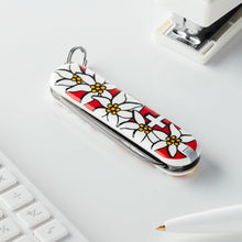 Cargar imagen en el visor de la galería, Multiherramienta Victorinox Classic SD Edelweis, 0.6223.840
