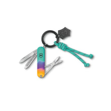Cargar imagen en el visor de la galería, Multiherramienta Victorinox Classic SD Sydney Style, 0.6223.E222
