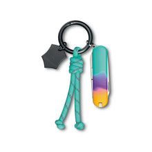 Cargar imagen en el visor de la galería, Multiherramienta Victorinox Classic SD Sydney Style, 0.6223.E222
