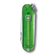 Cargar imagen en el visor de la galería, Multiherramienta Victorinox para Classic SD, Green tea 0.6223.T41G
