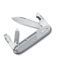 Load image into Gallery viewer, Multiherramienta Victorinox Synegy Alox, Plata 0.8216.26
