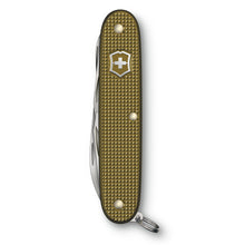 Cargar imagen en el visor de la galería, NAVAJA VICTORINOX PIONNER X ALOX HAZEL BROWN ED. 2024 0.8231.L24
