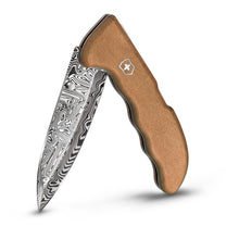 Load image into Gallery viewer, Multiherramienta Victorinox Evoke Wood Damast ED 2026, 0.9410.J26
