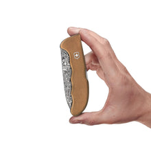 Load image into Gallery viewer, Multiherramienta Victorinox Evoke Wood Damast ED 2026, 0.9410.J26
