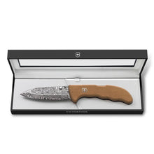 Load image into Gallery viewer, Multiherramienta Victorinox Evoke Wood Damast ED 2026, 0.9410.J26
