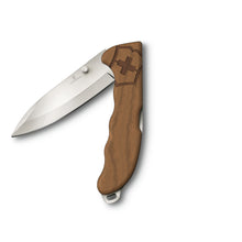 Cargar imagen en el visor de la galería, NAVAJA VICTORINOX EVOKE, WOOD 0.9415.D630
