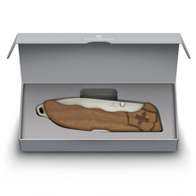 Load image into Gallery viewer, NAVAJA VICTORINOX EVOKE, WOOD 0.9415.D630
